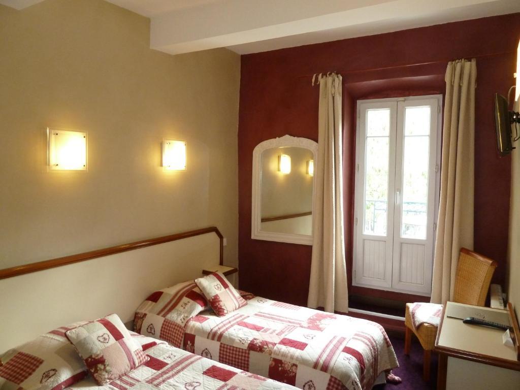 Hotel La Farigoule Sainte-Cécile-les-Vignes Habitación foto