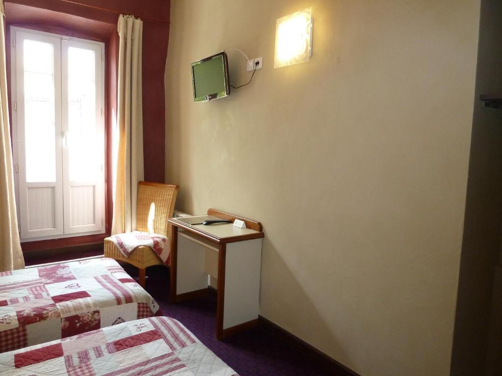 Hotel La Farigoule Sainte-Cécile-les-Vignes Habitación foto