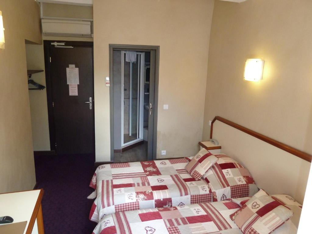 Hotel La Farigoule Sainte-Cécile-les-Vignes Habitación foto