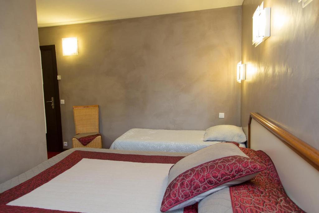 Hotel La Farigoule Sainte-Cécile-les-Vignes Habitación foto