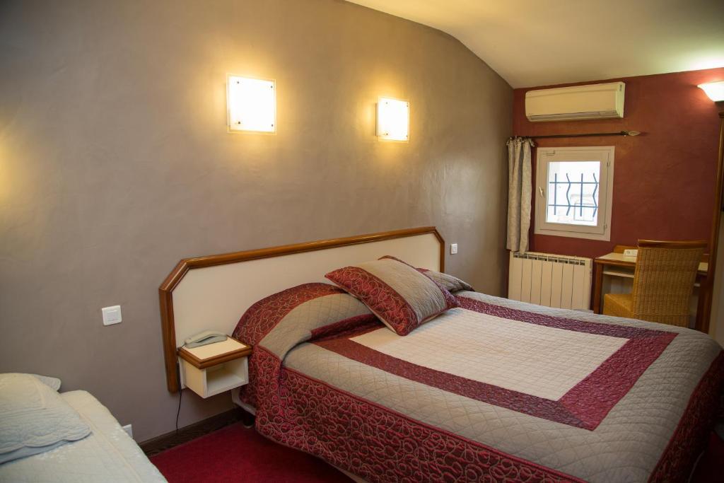 Hotel La Farigoule Sainte-Cécile-les-Vignes Habitación foto
